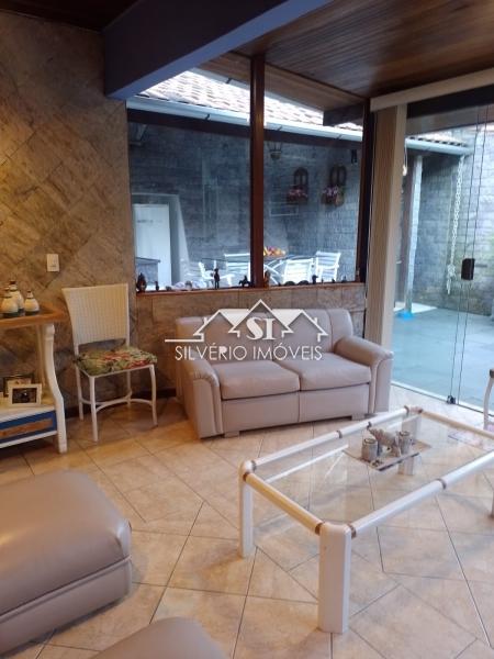 Casa à venda com 5 quartos, 340m² - Foto 19