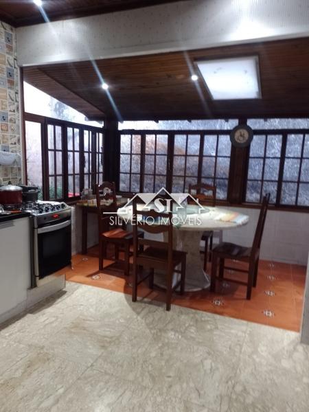 Casa à venda com 5 quartos, 340m² - Foto 35