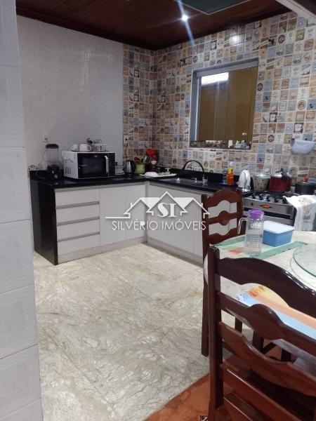Casa à venda com 5 quartos, 340m² - Foto 36