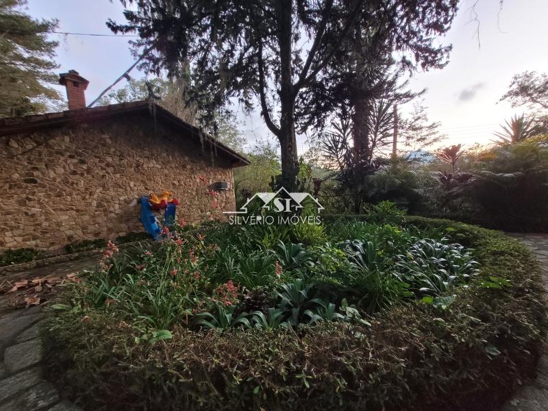 Casa à venda com 6 quartos, 350m² - Foto 20
