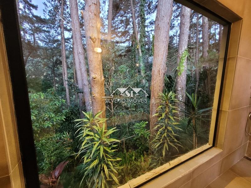 Casa à venda com 6 quartos, 350m² - Foto 24