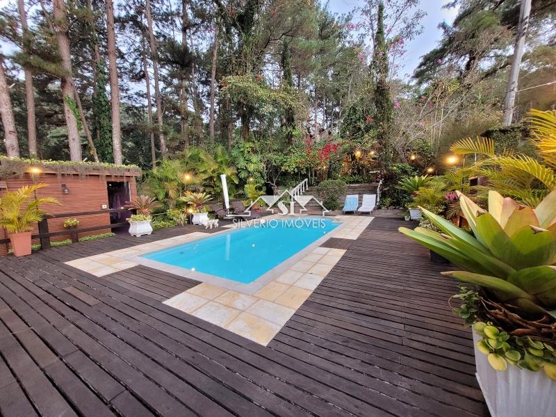 Casa à venda com 6 quartos, 350m² - Foto 28