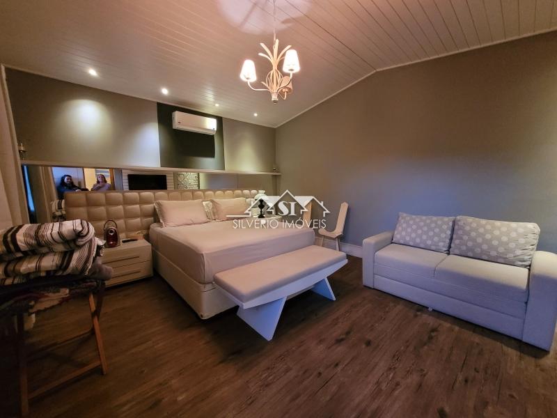 Casa à venda com 6 quartos, 350m² - Foto 36