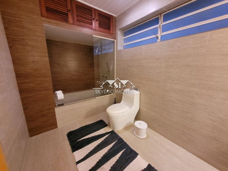 Casa à venda com 6 quartos, 350m² - Foto 40