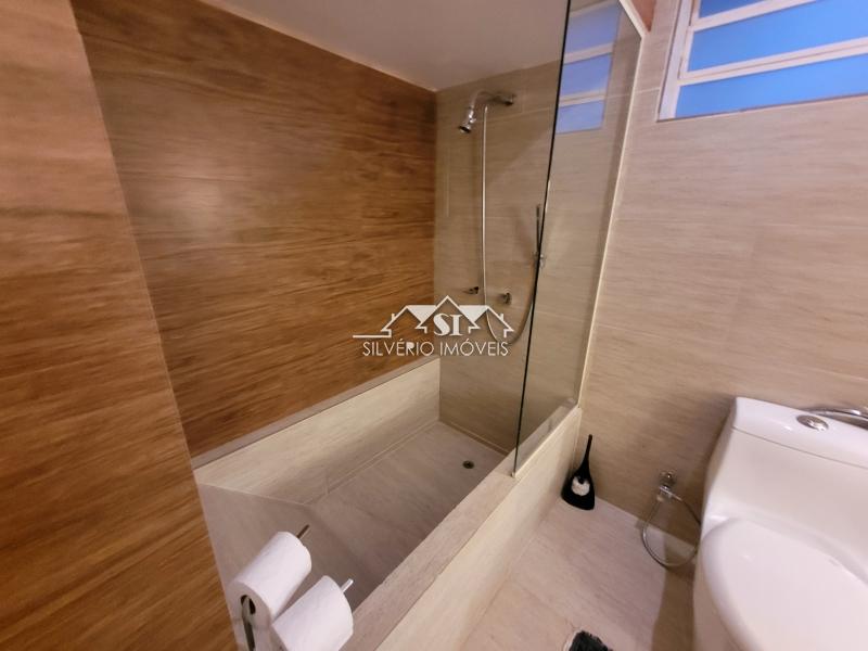 Casa à venda com 6 quartos, 350m² - Foto 41