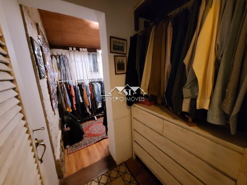Casa à venda com 6 quartos, 350m² - Foto 45