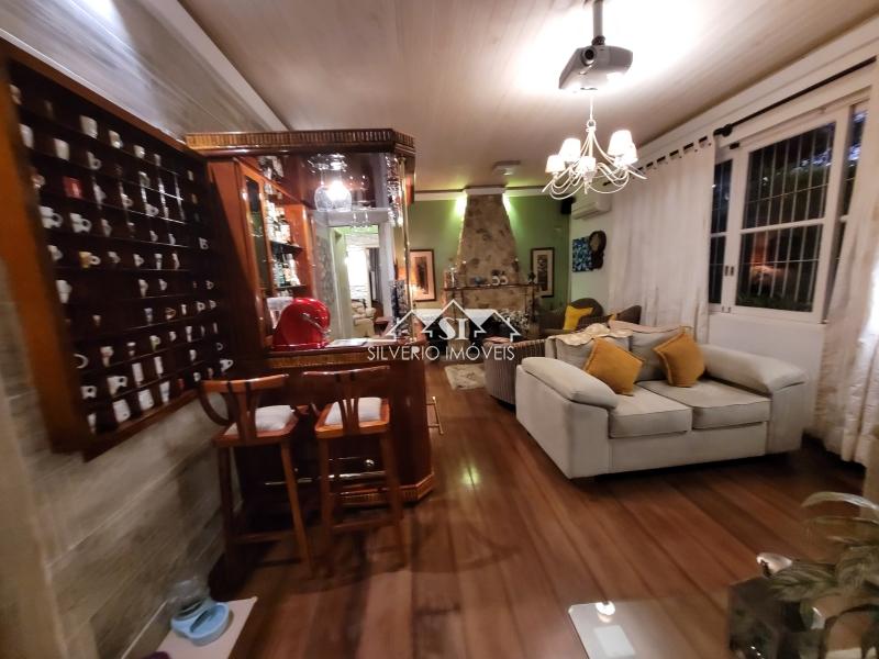 Casa à venda com 6 quartos, 350m² - Foto 46