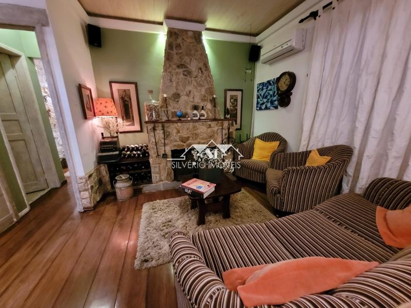 Casa à venda com 6 quartos, 350m² - Foto 48