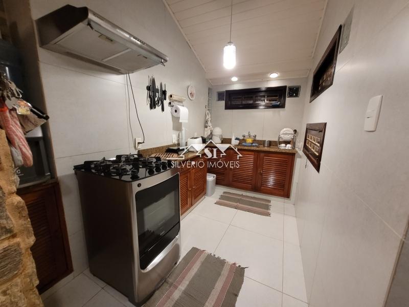 Casa à venda com 6 quartos, 350m² - Foto 56
