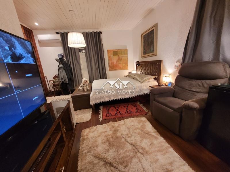 Casa à venda com 6 quartos, 350m² - Foto 58