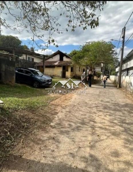 Casa à venda com 4 quartos, 70m² - Foto 3