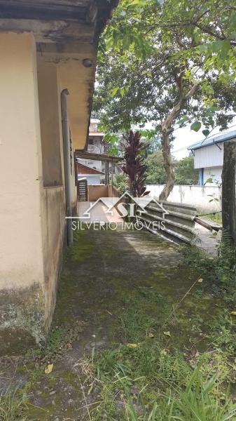 Casa à venda com 4 quartos, 70m² - Foto 6