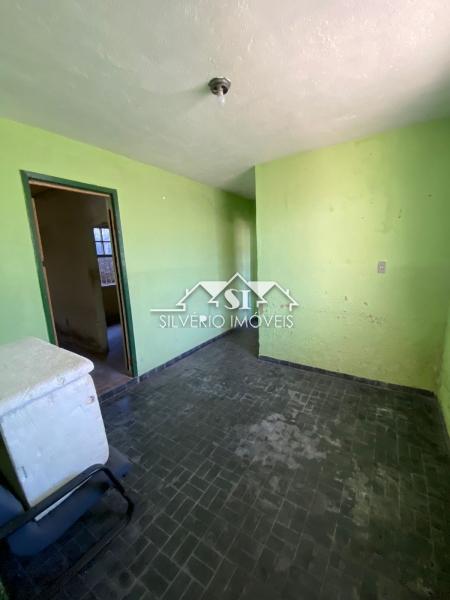 Casa à venda com 4 quartos, 70m² - Foto 14