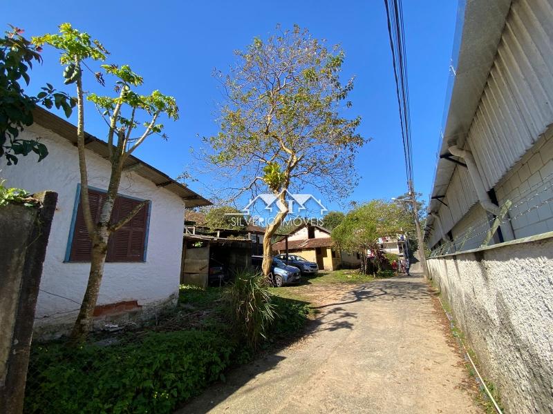 Casa à venda com 4 quartos, 70m² - Foto 37