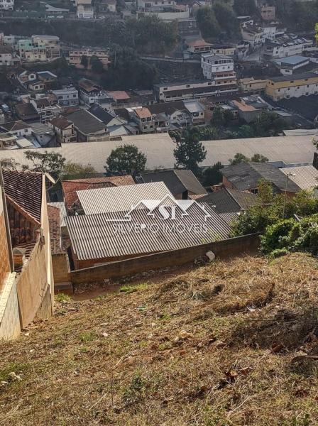 Terreno em Itamarati - Petrópolis/RJ 