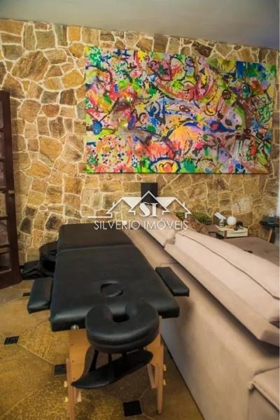 Casa à venda com 4 quartos, 435m² - Foto 3
