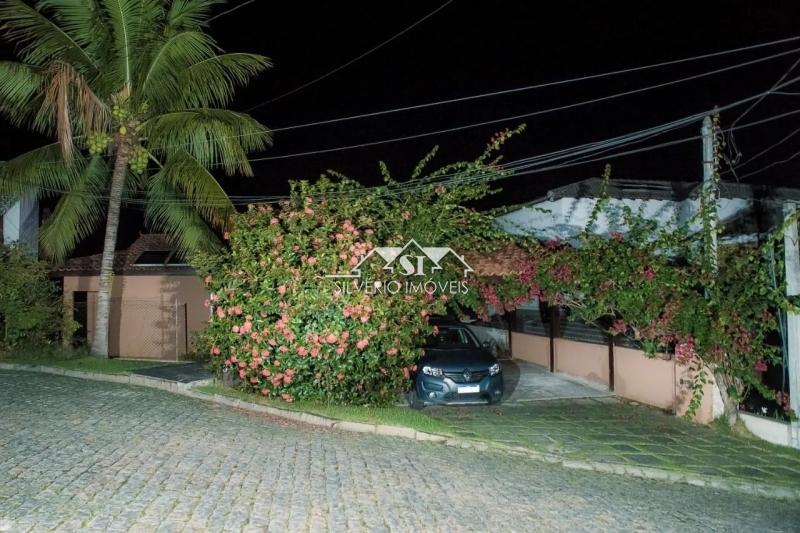 Casa à venda com 4 quartos, 435m² - Foto 12