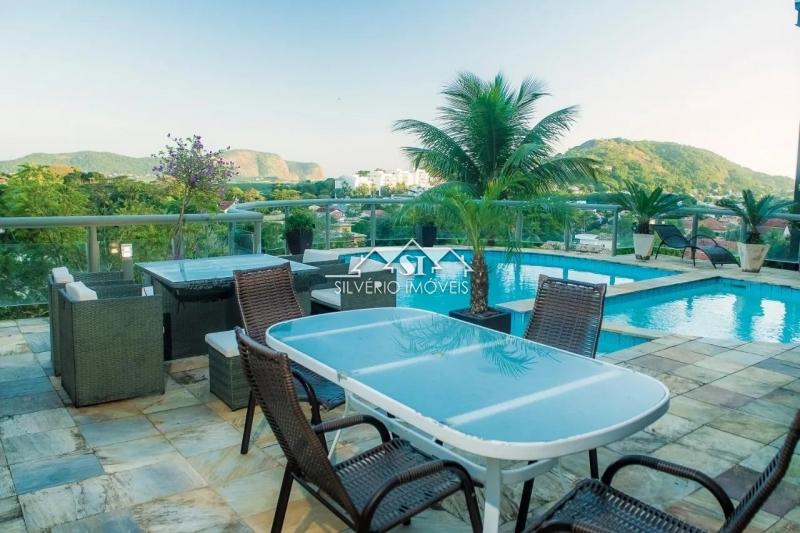Casa à venda com 4 quartos, 435m² - Foto 14