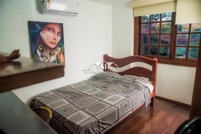 Casa à venda com 4 quartos, 435m² - Foto 9