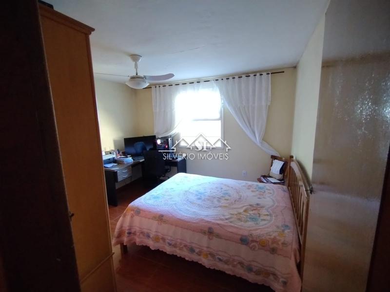 Casa à venda com 2 quartos, 95m² - Foto 2