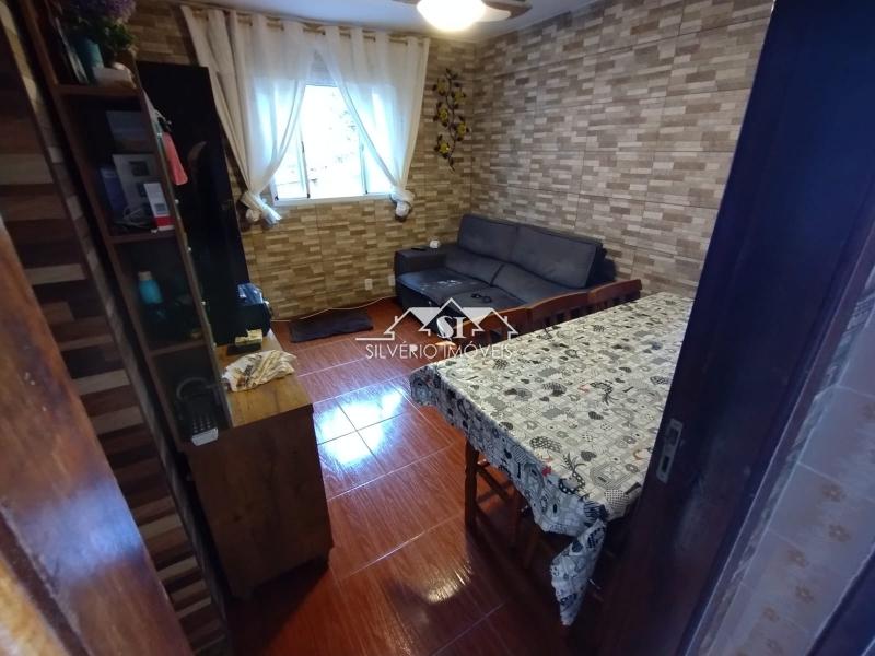 Casa à venda com 2 quartos, 95m² - Foto 4