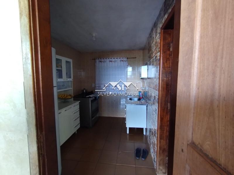 Casa à venda com 2 quartos, 95m² - Foto 8