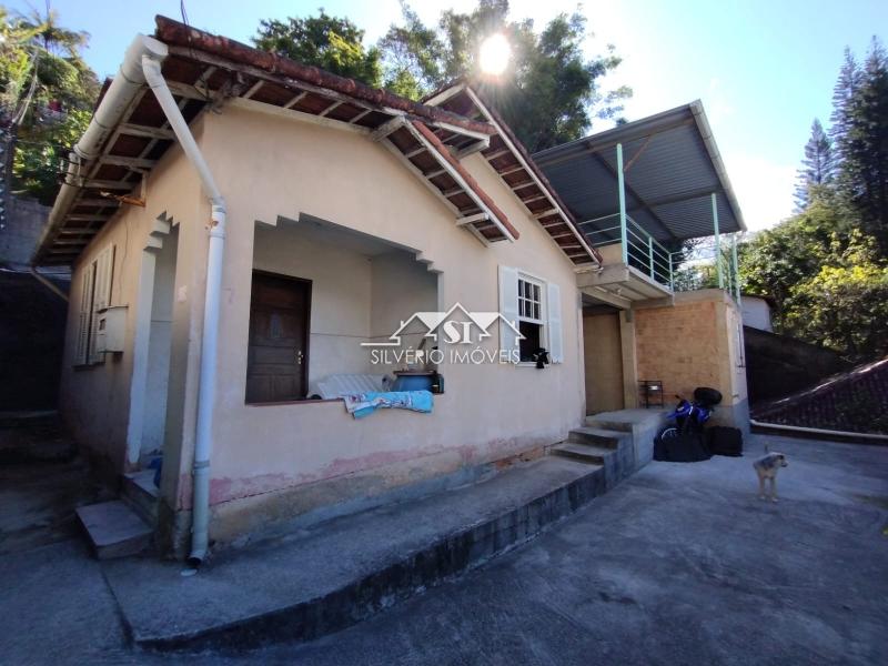 Casa em Quarteirão Ingelhein - Petrópolis/RJ  - 2 Quartos