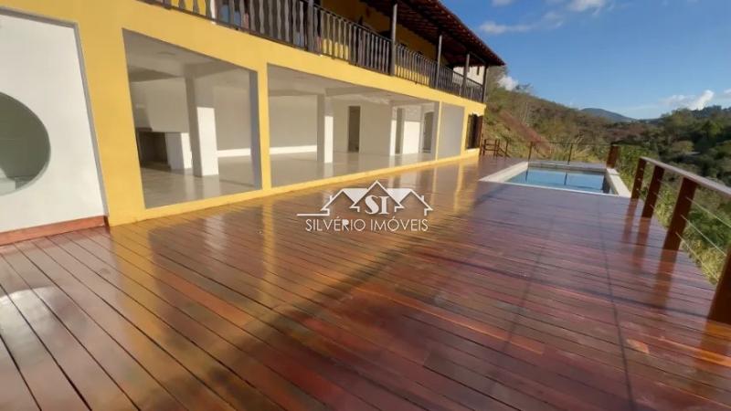Casa à venda com 4 quartos, 450m² - Foto 4