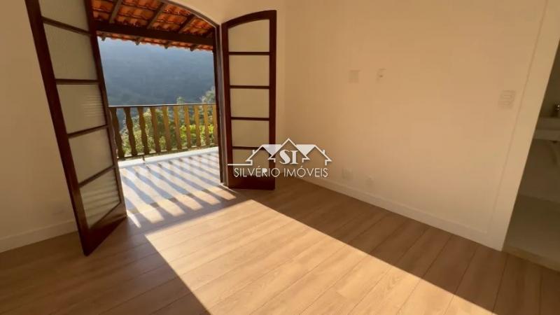 Casa à venda com 4 quartos, 450m² - Foto 11