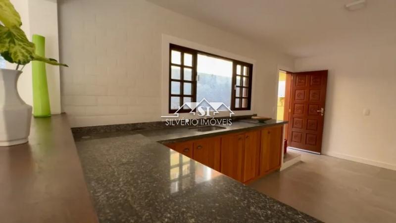 Casa à venda com 4 quartos, 450m² - Foto 12