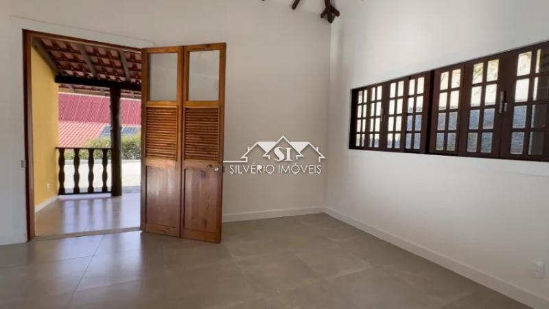 Casa à venda com 4 quartos, 450m² - Foto 14