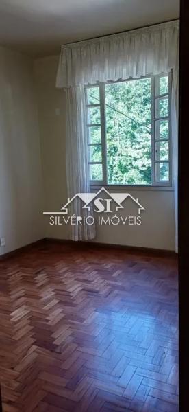 Apartamento à venda com 2 quartos, 80m² - Foto 2