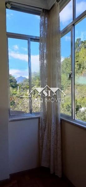 Apartamento à venda com 2 quartos, 80m² - Foto 3