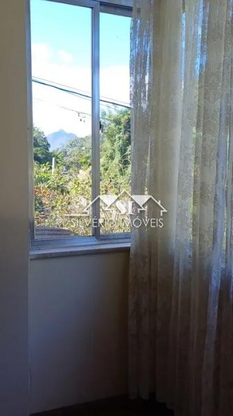 Apartamento à venda com 2 quartos, 80m² - Foto 17