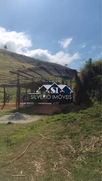 Fazenda à venda com 3 quartos, 250m² - Foto 9
