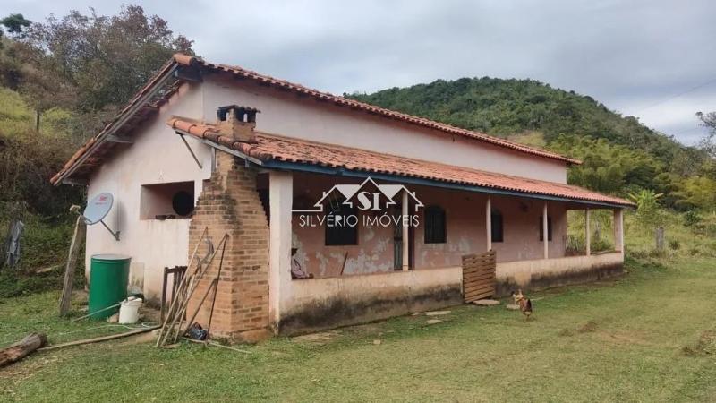 Fazenda à venda com 3 quartos, 250m² - Foto 8