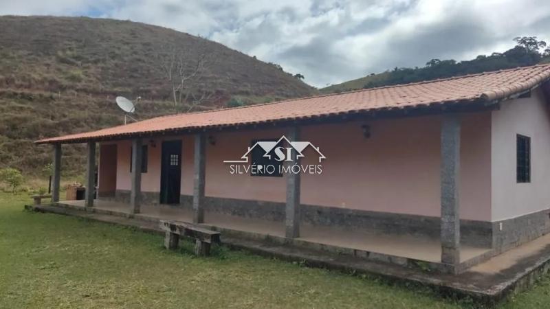 Fazenda à venda com 3 quartos, 250m² - Foto 13