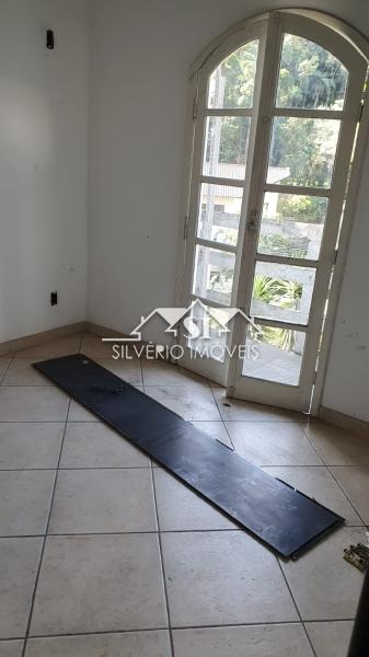 Casa à venda com 5 quartos, 600m² - Foto 5