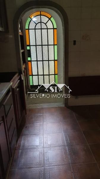 Casa à venda com 5 quartos, 600m² - Foto 9