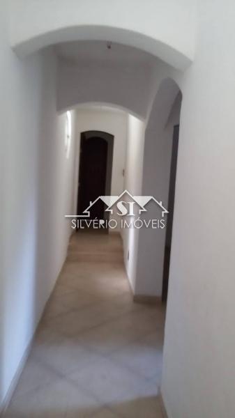 Casa à venda com 5 quartos, 600m² - Foto 11