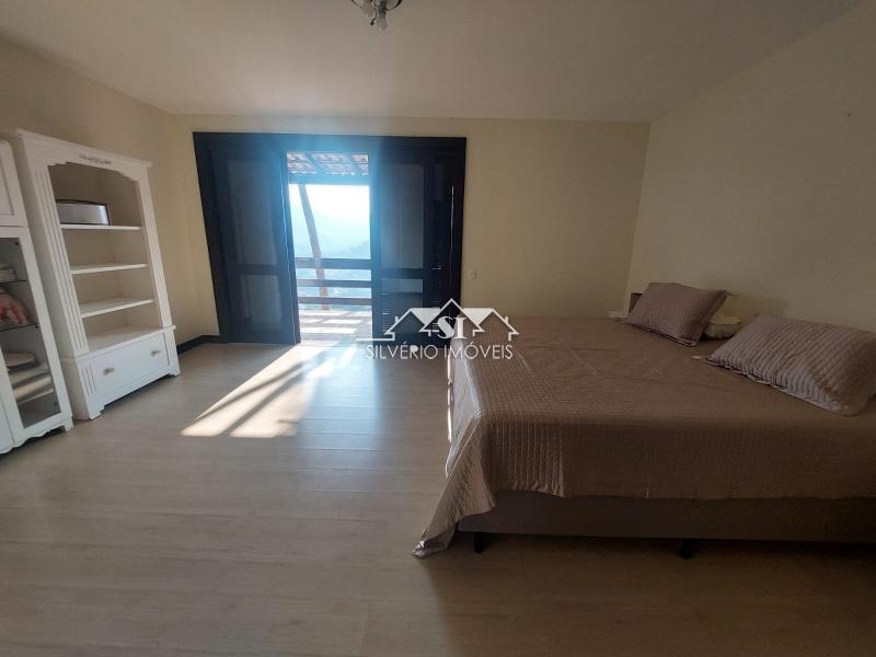 Casa à venda e aluguel com 8 quartos, 1060m² - Foto 28