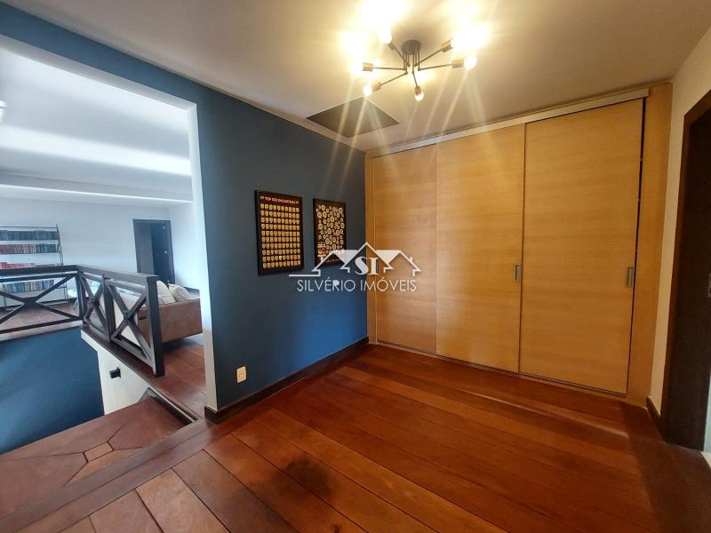 Casa à venda e aluguel com 8 quartos, 1060m² - Foto 33