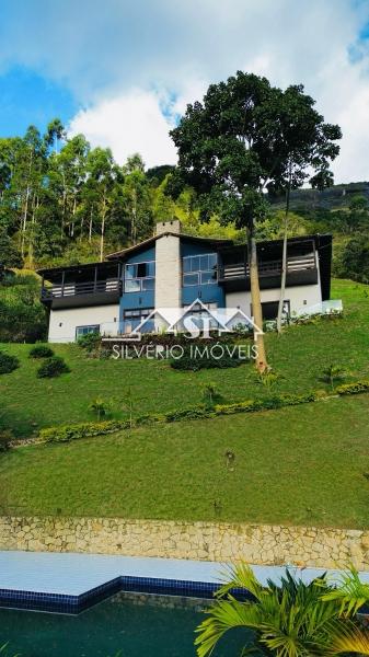 Casa à venda e aluguel com 8 quartos, 1060m² - Foto 2