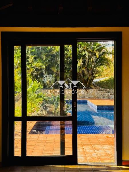 Casa à venda e aluguel com 8 quartos, 1060m² - Foto 12