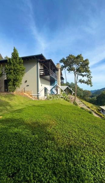 Casa à venda e aluguel com 8 quartos, 1060m² - Foto 10