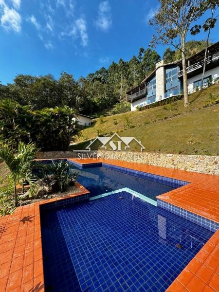 Casa à venda e aluguel com 8 quartos, 1060m² - Foto 10
