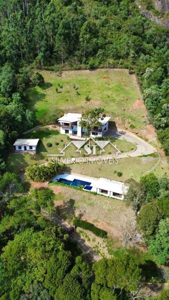 Casa à venda e aluguel com 8 quartos, 1060m² - Foto 12