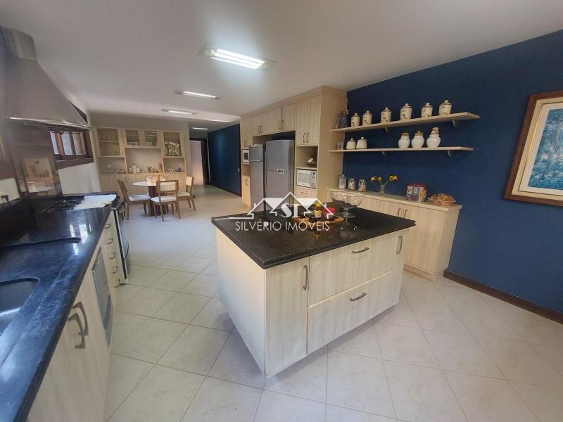 Casa à venda e aluguel com 8 quartos, 1060m² - Foto 76