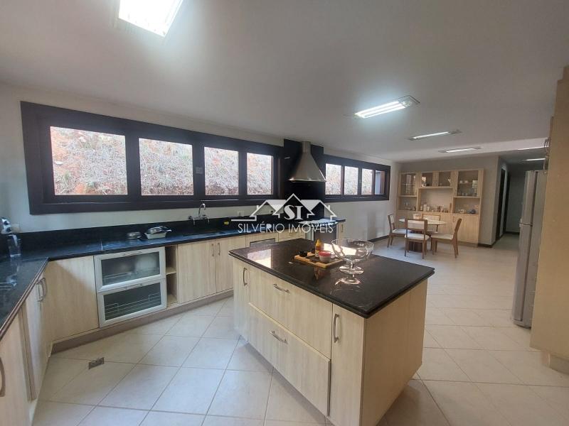 Casa à venda e aluguel com 8 quartos, 1060m² - Foto 77
