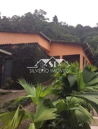 Sítio à venda com 2 quartos, 450m² - Foto 2